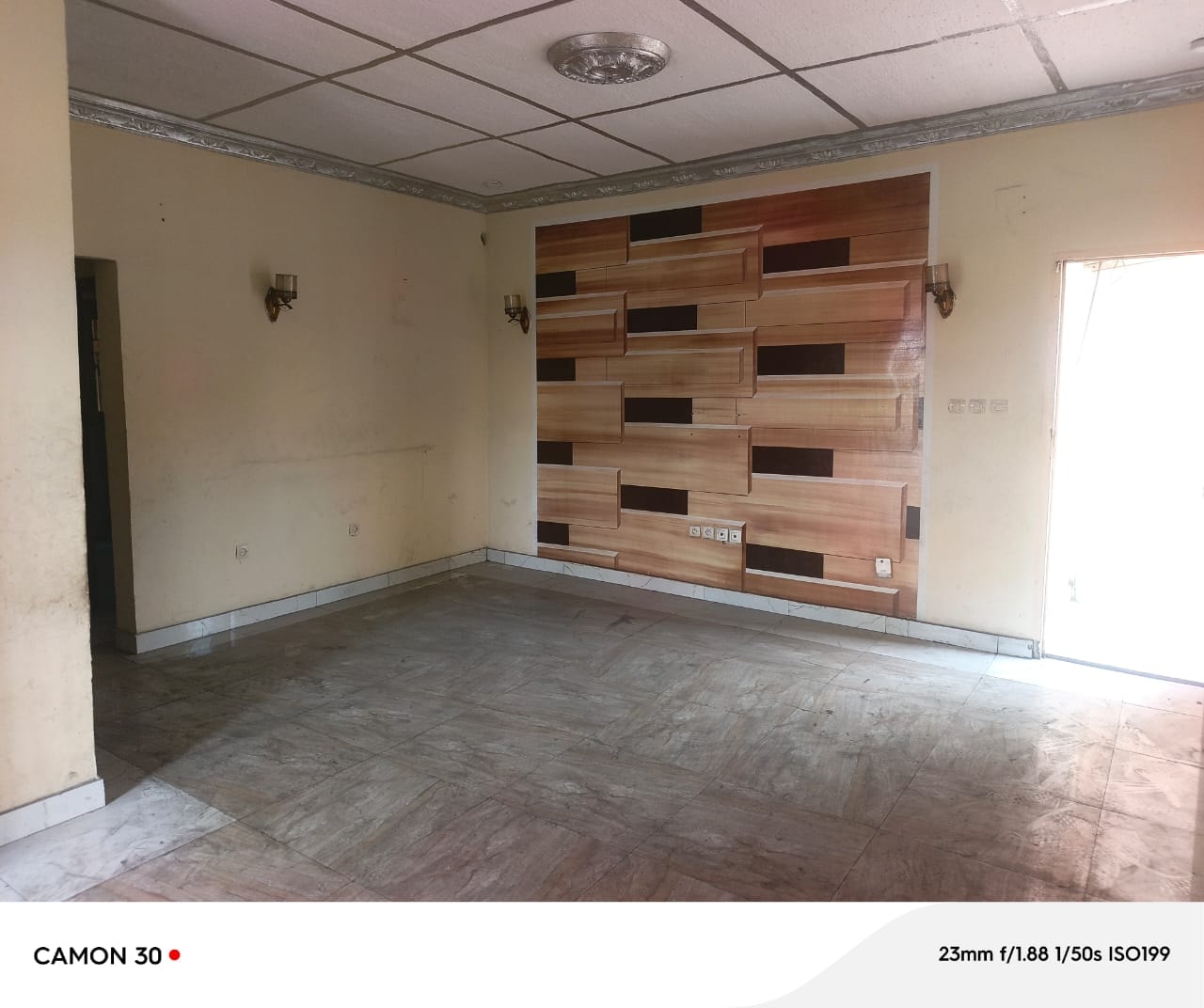 2 chambres — Appartement à louer à Barumbu