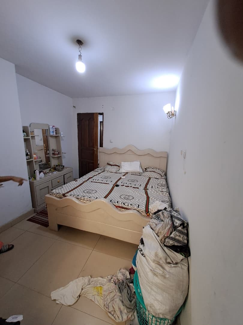 3 chambres — Appartement à louer à Kasa-Vubu